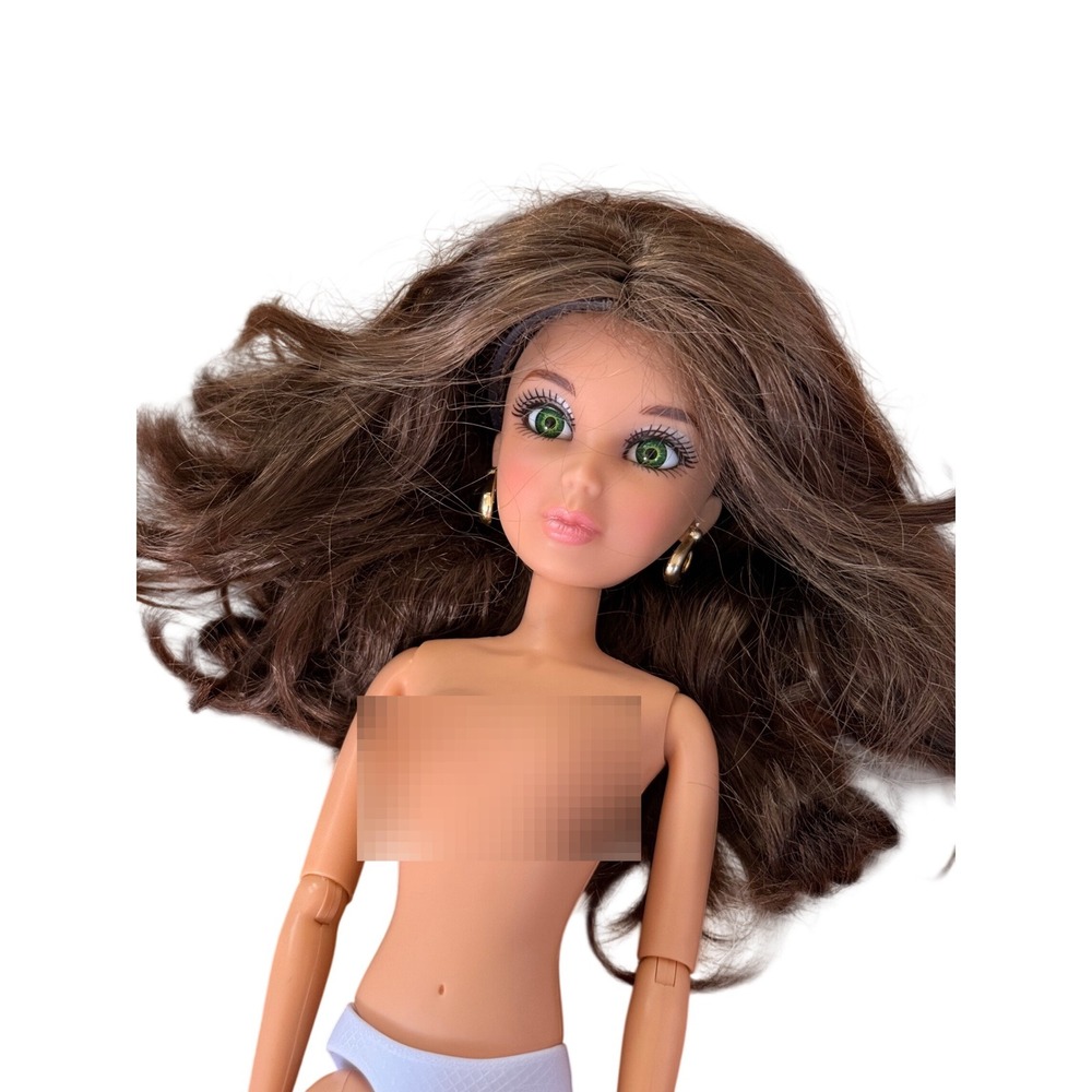 Spin Master Liv Doll Sophie 2009 Brunette Removable Wig Green‎ Eyes Articulated